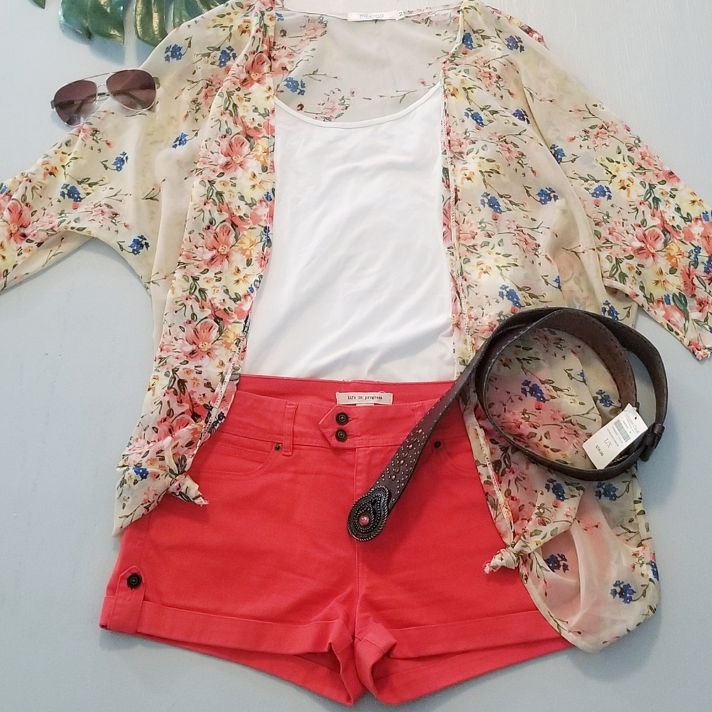Life In Progress Shorts | SZ•30 - Picture 3 of 7